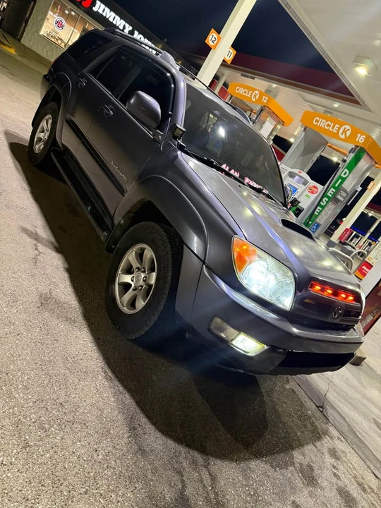 2005 Toyota 4Runner 4th Gen - Image 2 of 10