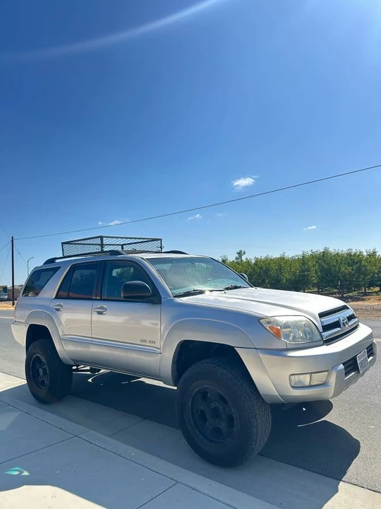 2005 Toyota 4Runner 4th Gen - Image 2 of 11