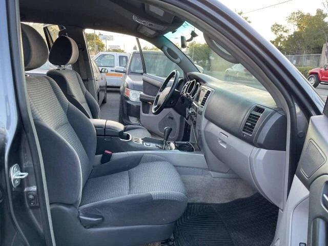 2005 Toyota 4Runner 4th Gen - Image 15 of 19
