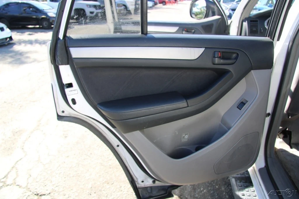 2005 Toyota 4Runner 4th Gen - Image 18 of 21