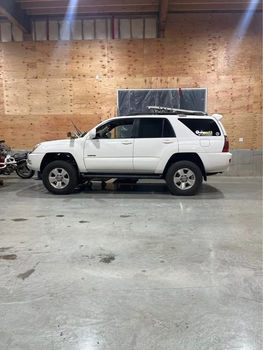 2005 Toyota 4Runner - Image 5 of 10