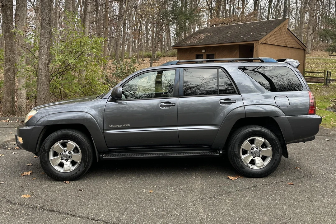 2005 Toyota 4Runner 4th Gen - Image 3 of 31