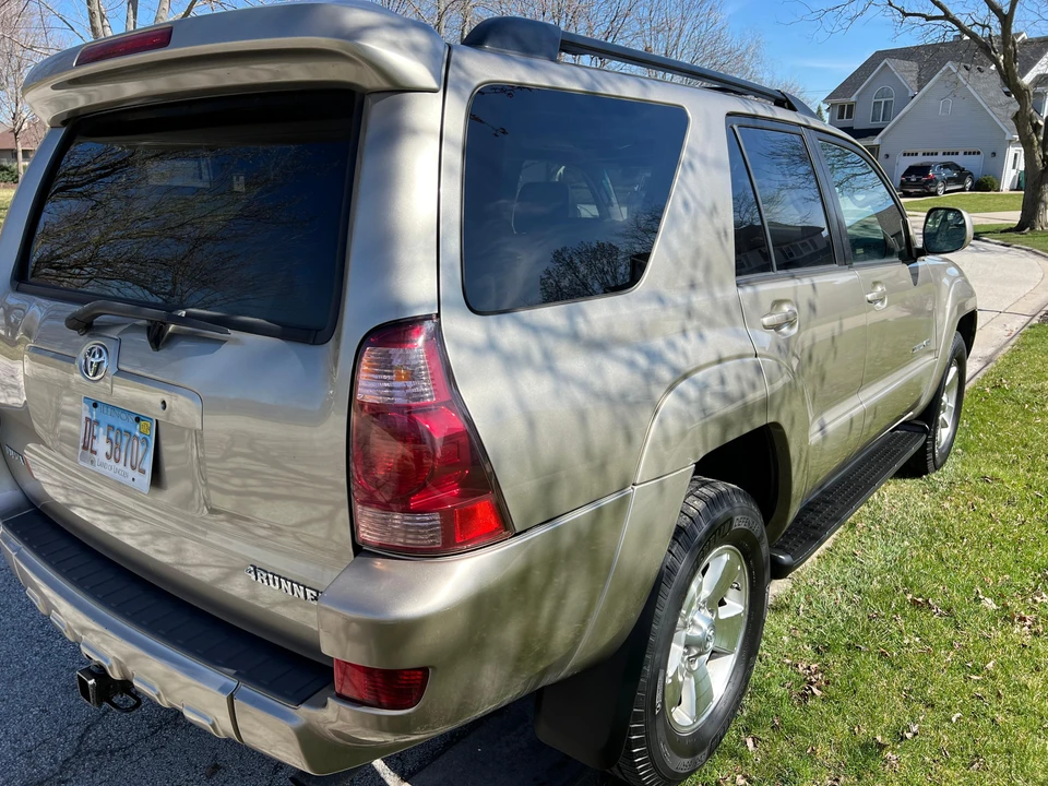 2005 Toyota 4Runner 4th Gen - Image 10 of 31