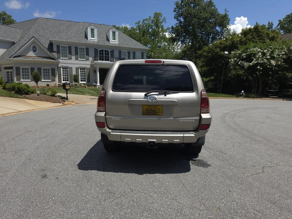 2005 Toyota 4Runner 4th Gen - Image 6 of 31