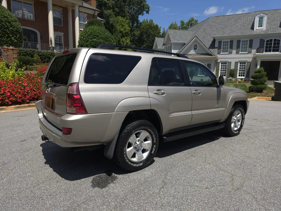 2005 Toyota 4Runner 4th Gen - Image 11 of 31