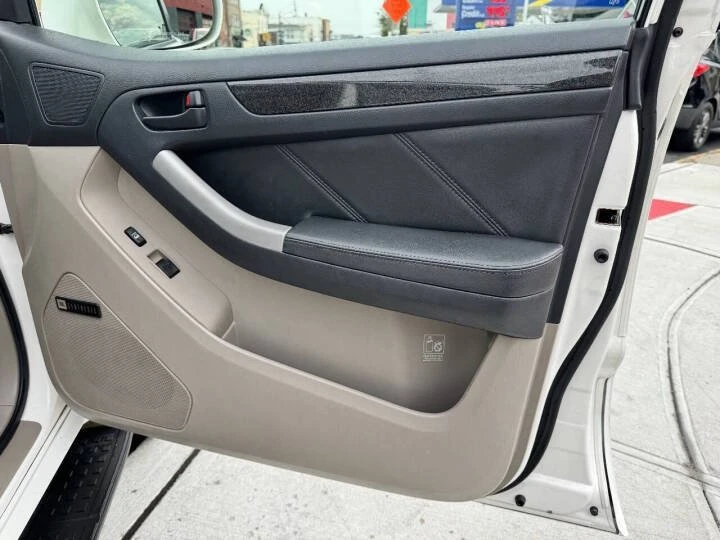 2005 Toyota 4Runner 4th Gen - Image 16 of 18