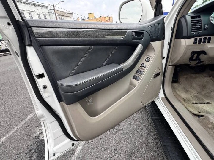 2005 Toyota 4Runner 4th Gen - Image 7 of 18
