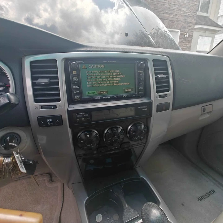 2005 Toyota 4Runner - Image 7 of 19