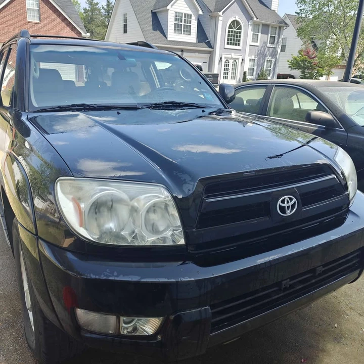 2005 Toyota 4Runner - Image 2 of 19