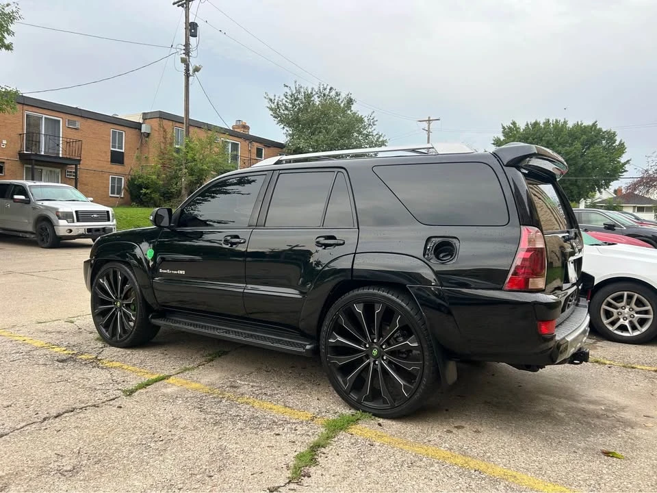 2005 Toyota 4Runner 4th Gen - Image 2 of 5