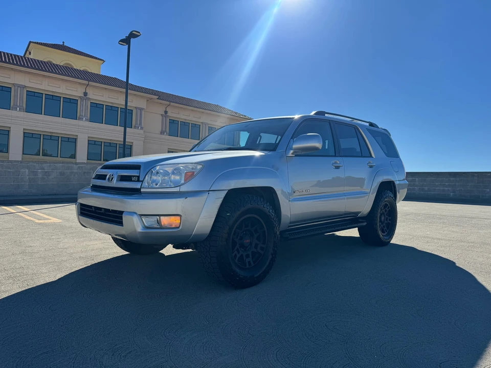 2005 Toyota 4Runner 4th Gen - Image 10 of 31