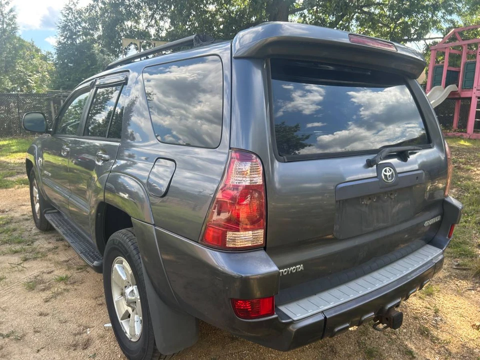 2005 Toyota 4Runner 4th Gen - Image 12 of 17