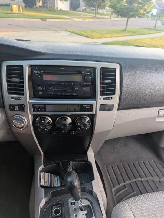 2005 Toyota 4Runner 4th Gen - Image 11 of 13