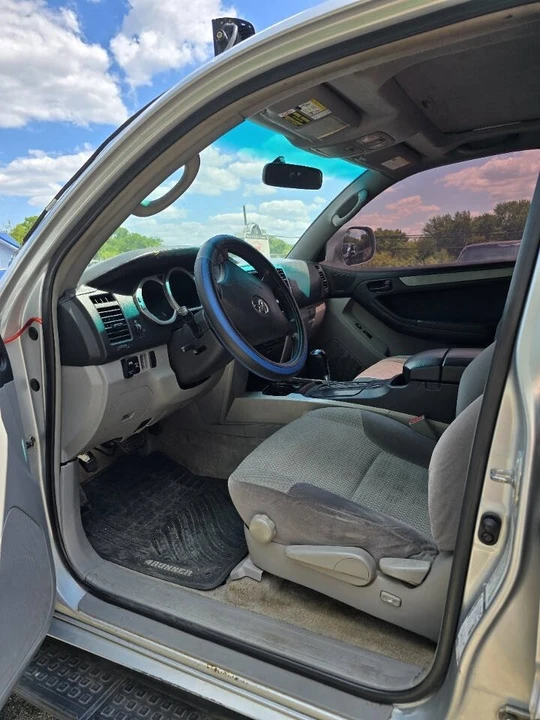 2005 Toyota 4Runner 4th Gen - Image 6 of 8