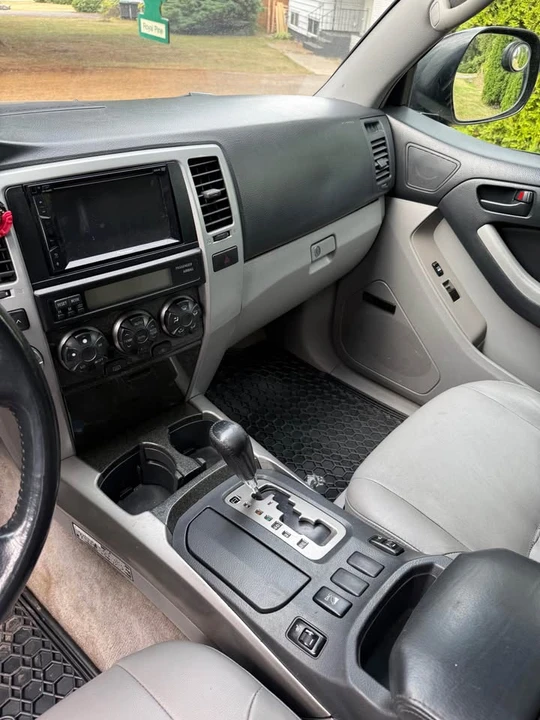 2005 Toyota 4Runner 4th Gen - Image 14 of 17