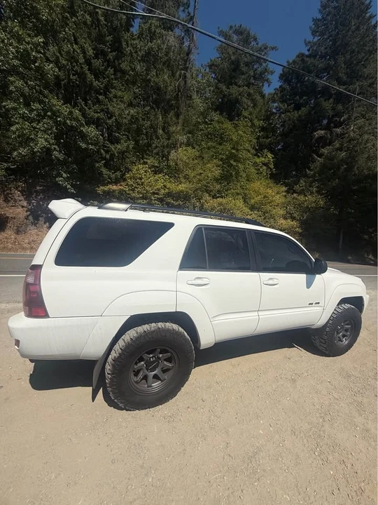 2005 Toyota 4Runner 4th Gen - Image 2 of 12