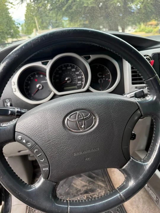 2005 Toyota 4Runner 4th Gen - Image 11 of 17