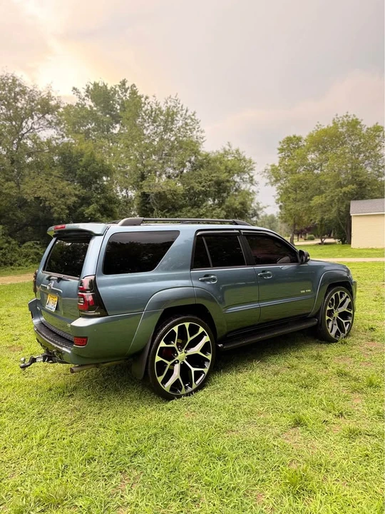 2005 Toyota 4Runner 4th Gen - Image 2 of 2