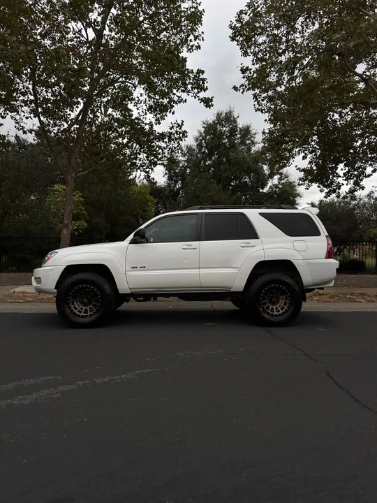 2005 Toyota 4Runner 4th Gen - Image 2 of 10