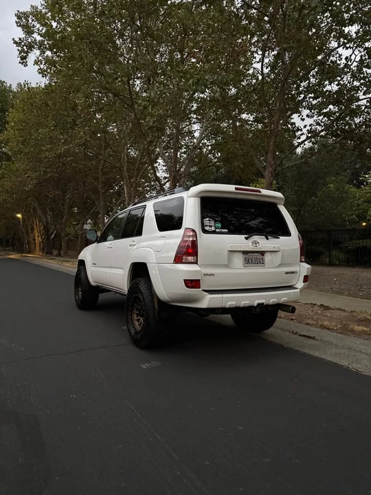 2005 Toyota 4Runner 4th Gen - Image 3 of 10