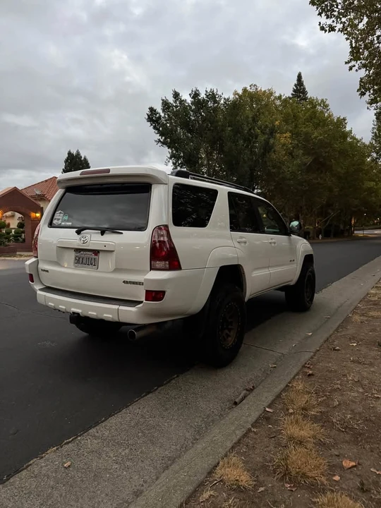 2005 Toyota 4Runner 4th Gen - Image 4 of 10