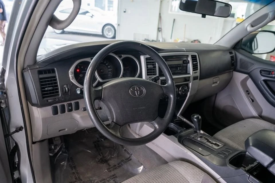 2005 Toyota 4Runner 4th Gen - Image 12 of 15