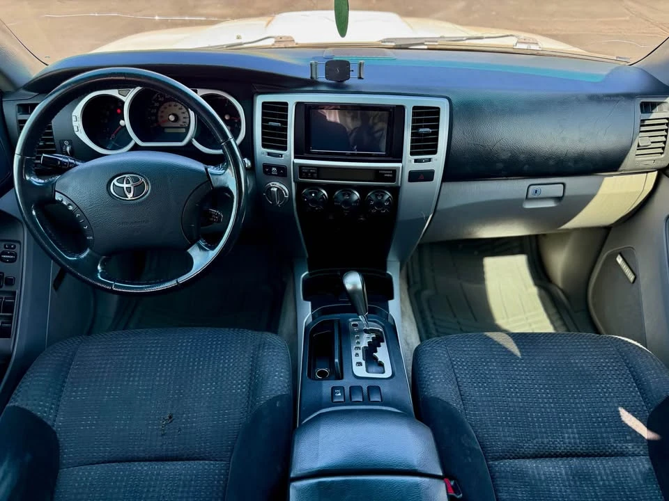 2005 Toyota 4Runner - Image 3 of 6