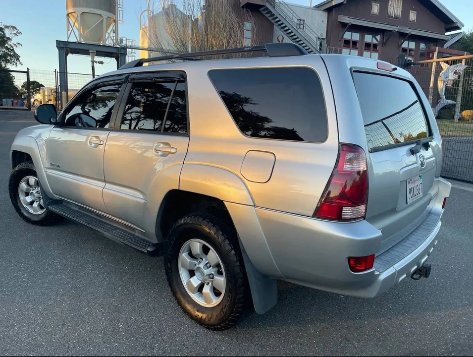 2005 Toyota 4Runner 4th Gen - Image 3 of 21
