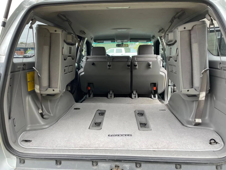 2005 Toyota 4Runner 4th Gen - Image 14 of 21