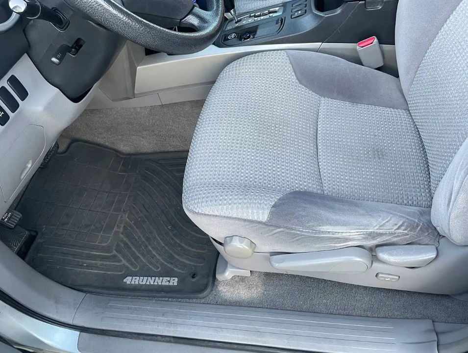 2005 Toyota 4Runner 4th Gen - Image 15 of 21