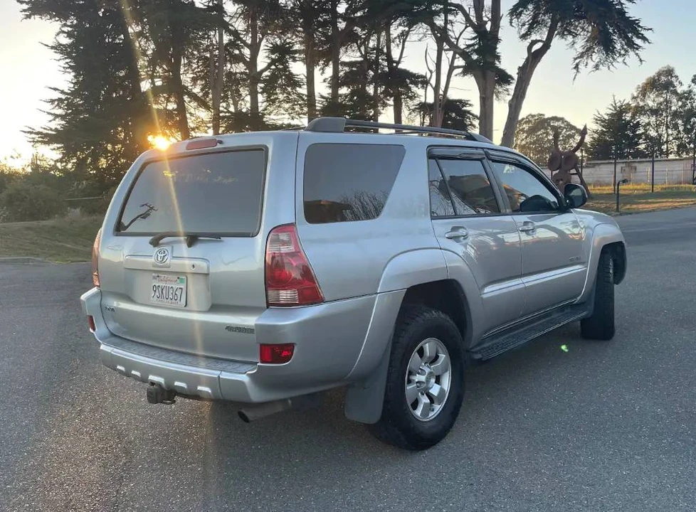 2005 Toyota 4Runner 4th Gen - Image 2 of 21