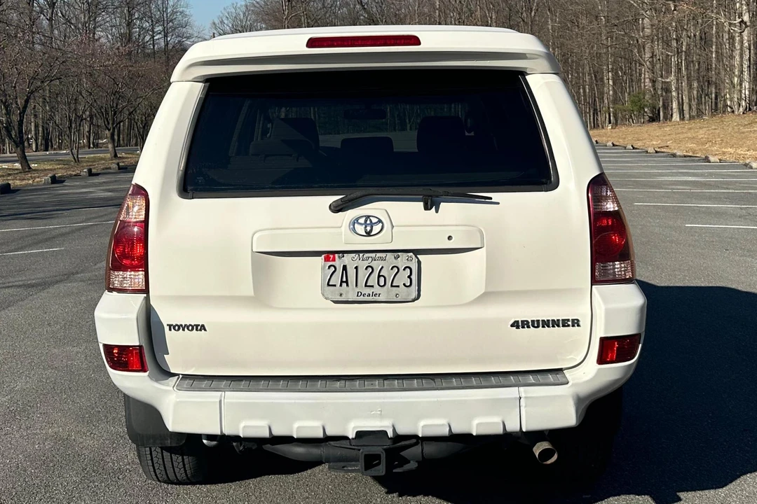 2005 Toyota 4Runner 4th Gen - Image 5 of 31