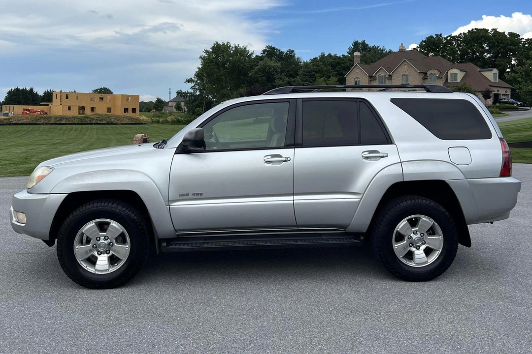 2005 Toyota 4Runner 4th Gen - Image 3 of 31