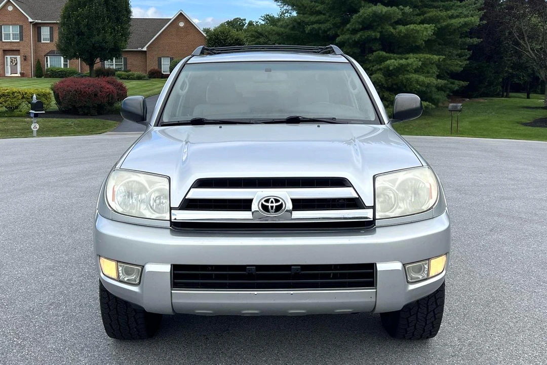 2005 Toyota 4Runner 4th Gen - Image 2 of 31