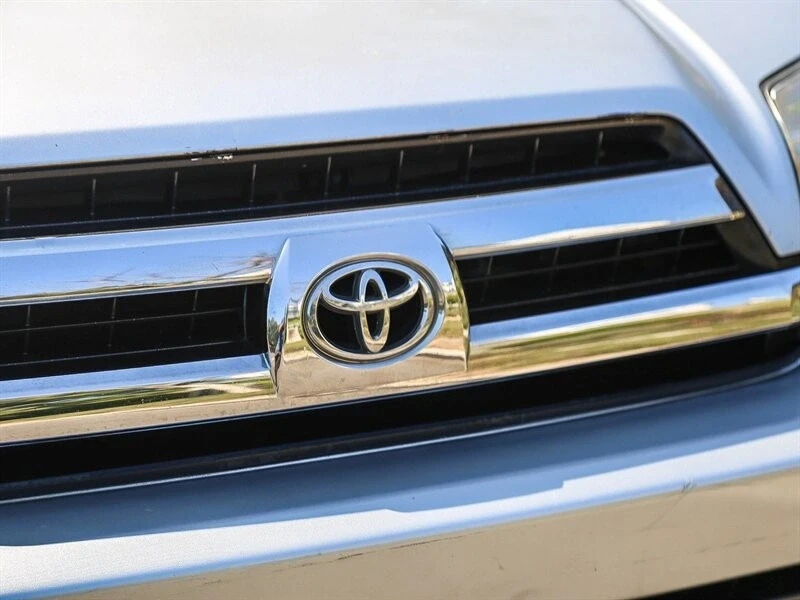 2005 Toyota 4Runner 4th Gen - Image 10 of 21