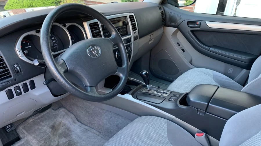 2005 Toyota 4Runner 4th Gen - Image 4 of 9