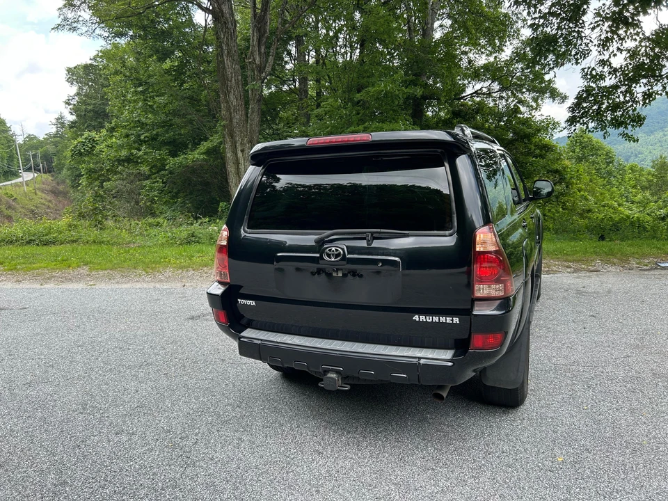 2005 Toyota 4Runner 4th Gen - Image 12 of 31