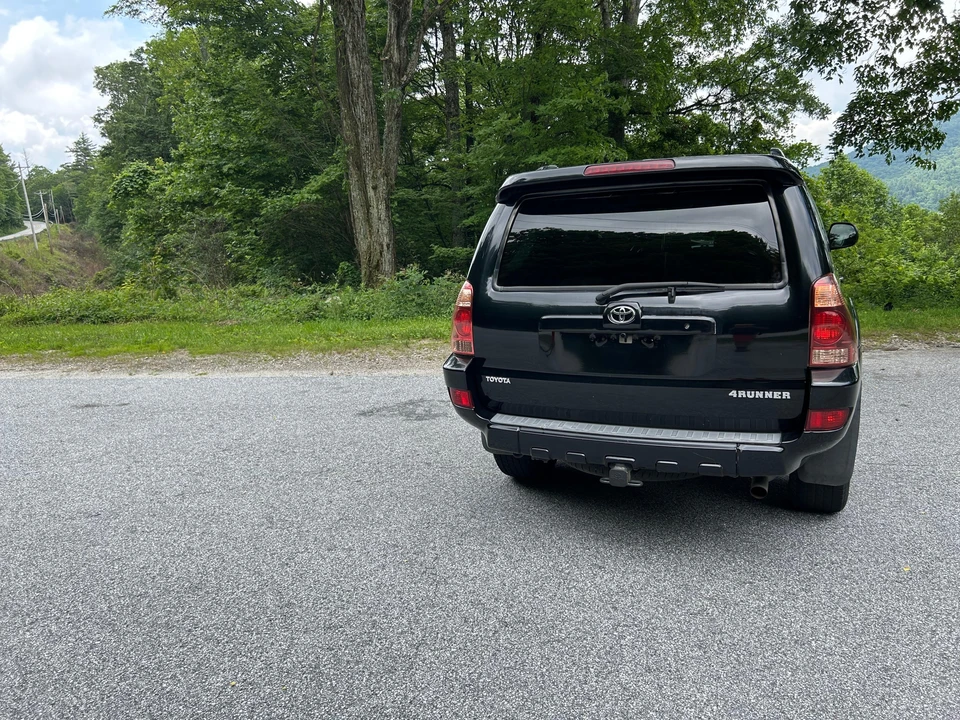 2005 Toyota 4Runner 4th Gen - Image 11 of 31