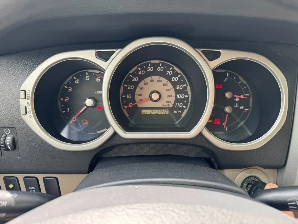 2005 Toyota 4Runner 4th Gen - Image 17 of 20