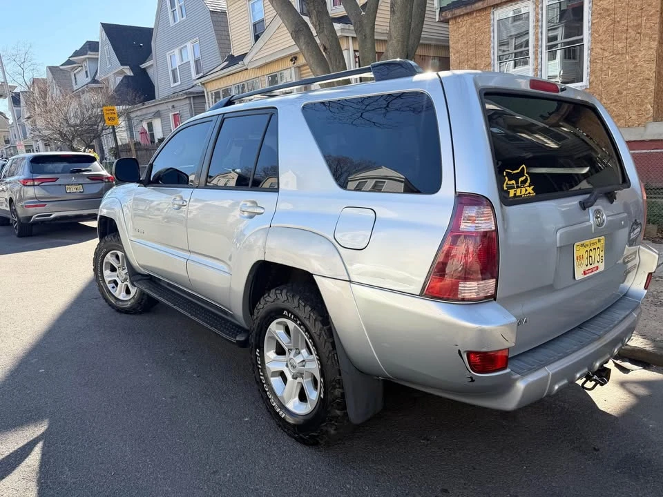 2005 Toyota 4Runner 4th Gen - Image 2 of 20