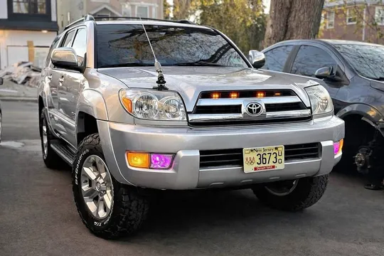 2005 Toyota 4Runner SR5 Premium Sport Utility 4D