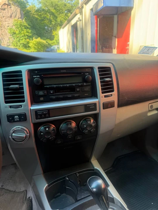 2005 Toyota 4Runner 4th Gen - Image 7 of 9