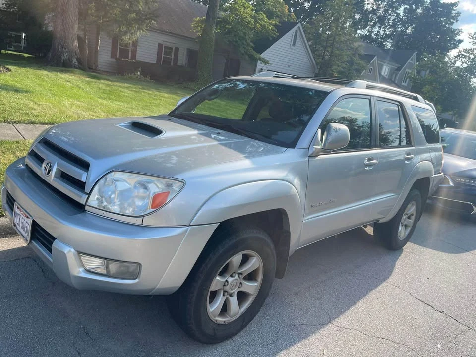 2005 Toyota 4Runner 4th Gen - Image 2 of 3