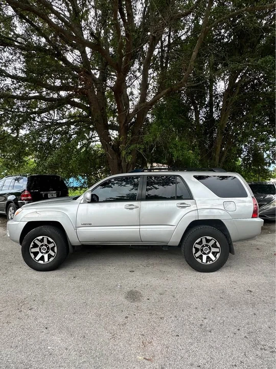2005 Toyota 4Runner 4th Gen - Image 4 of 11