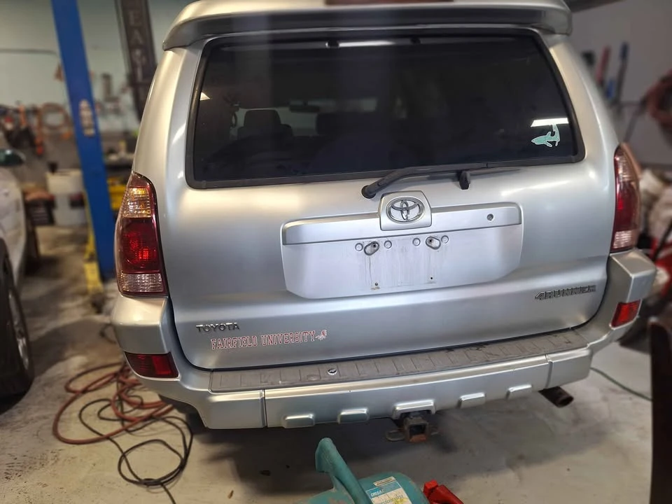 2005 Toyota 4Runner 4th Gen - Image 4 of 8