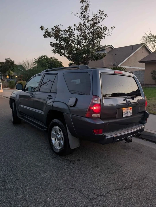 2005 Toyota 4Runner 4th Gen - Image 4 of 7