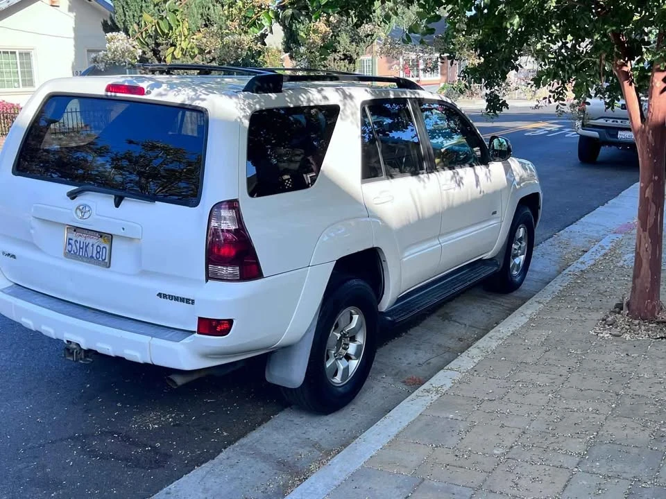2005 Toyota 4Runner 4th Gen - Image 2 of 11