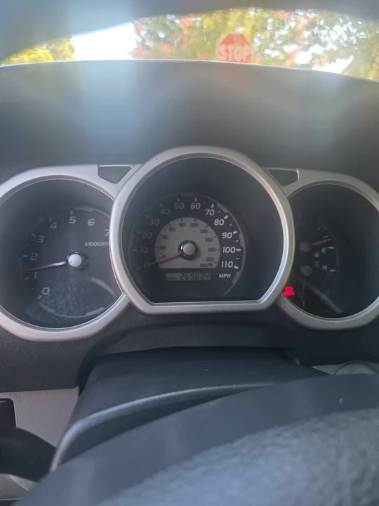 2005 Toyota 4Runner 4th Gen - Image 8 of 11