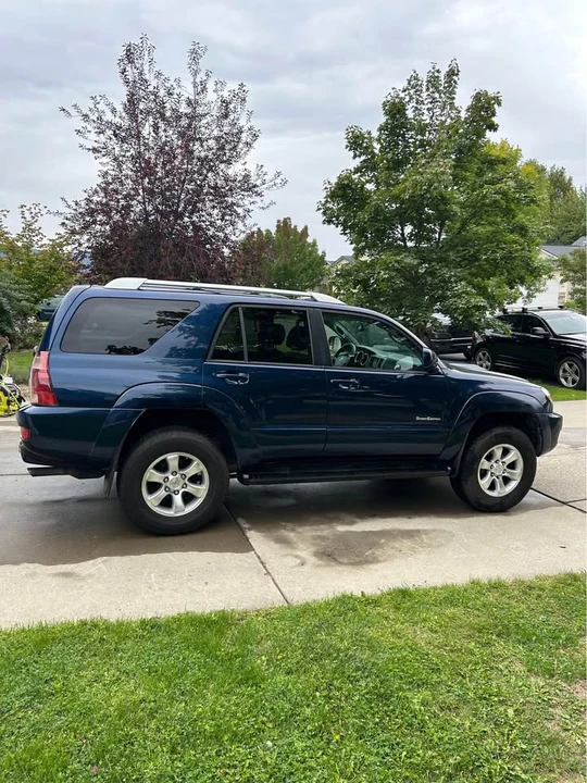 2005 Toyota 4Runner 4th Gen - Image 2 of 17