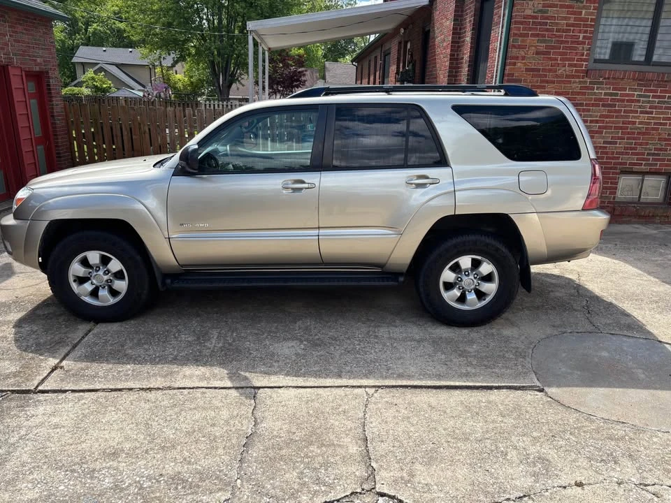 2005 Toyota 4Runner 4th Gen - Image 4 of 7